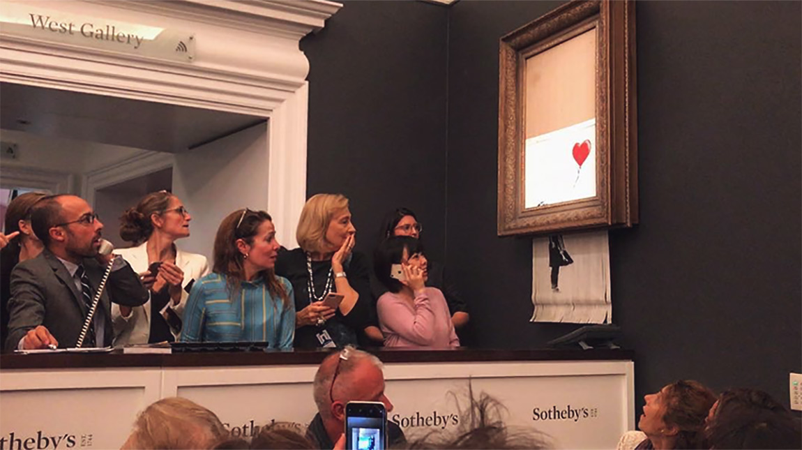 قصة لوحة بانكسي التي تمزقت ذاتياً بعد بيعها بـ 1.4 مليون دولار