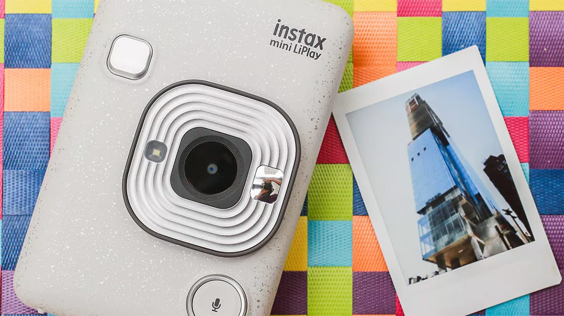 فوجي فيلم Instax Mini LiPlay كاميرا للتصوير الفوري مع الاحتفاظ بالصوت
